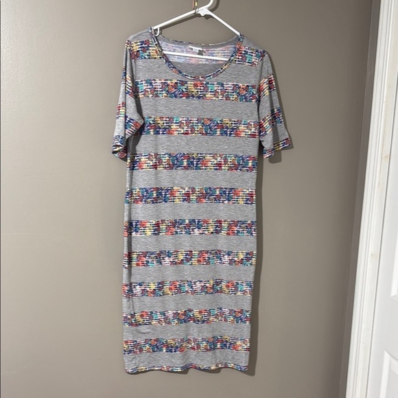 LuLaRoe Gray Midi Sheath Dress Short Sleeve Crew Neck - Picture 1 of 6